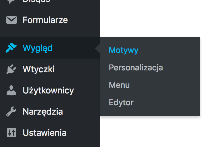 Wybór motywu w panelu WordPressa.